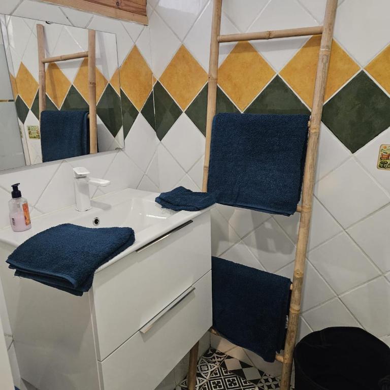 Maison dans village Tibétain - arrière pays nicois - Casa con 1 dormitorio - 9