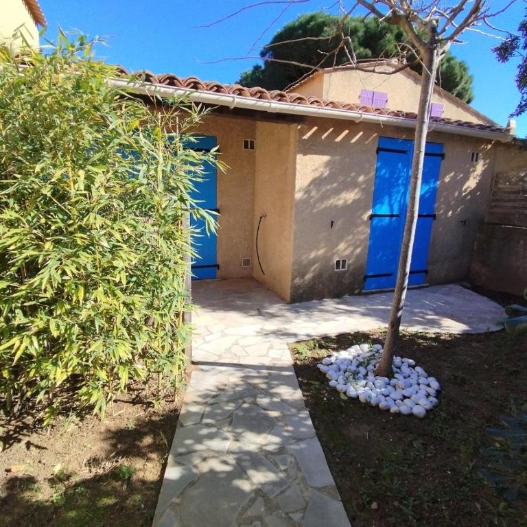 Le petit Mas - Two-Bedroom House - 17