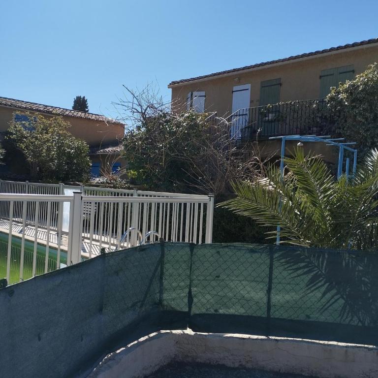Le petit Mas - Two-Bedroom House - 22