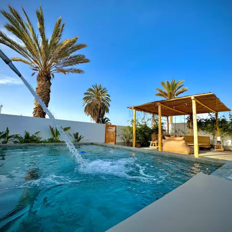 Relájate en piscina-spa, terraza BBQ y AC Paracas - Four-Bedroom House - 1
