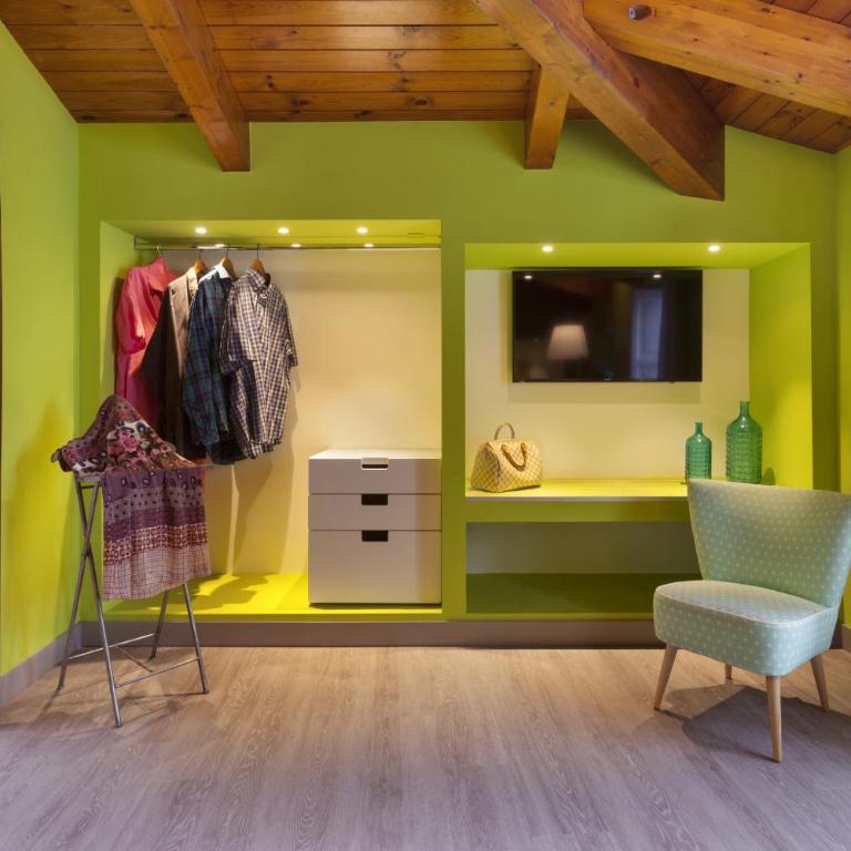 AMORE RENTALS - Appartamento Ettore - Three-Bedroom Premium Apartment with Balcony - 5