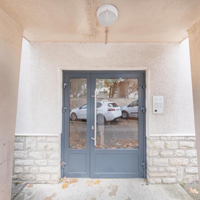 Le Bel Hugo Parking GRATUIT - Appartamento con 3 Camere da Letto e con Balcone - 10