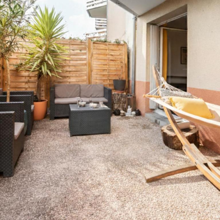 T2 Havre de paix avec Bureau & Wifi - Parking privé - Piscine & Salle sport communs - One-Bedroom Apartment - 24