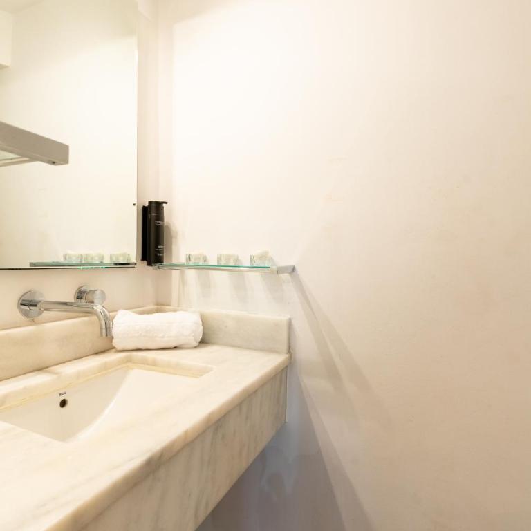 AD10 Amazing House near Cathedral by Antonia Diaz street - Three-Bedroom House - 39