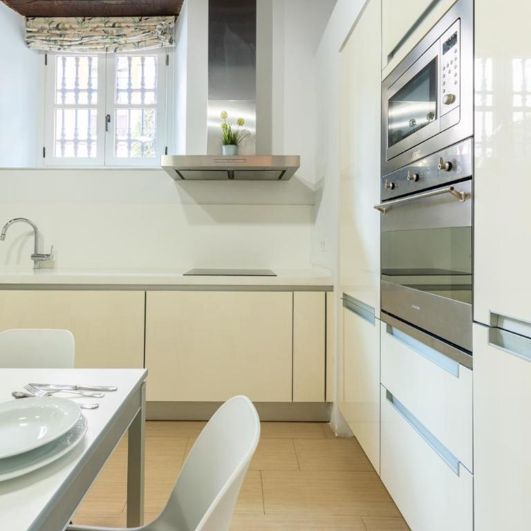 AD10 Amazing House near Cathedral by Antonia Diaz street - Three-Bedroom House - 10