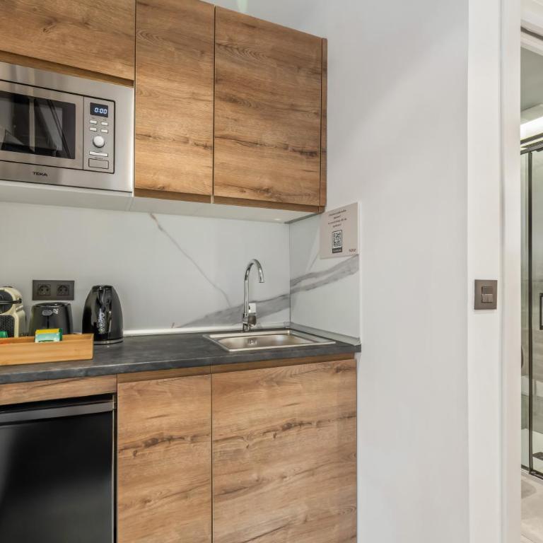 Dobo Madrid Siena - Double Room - 5