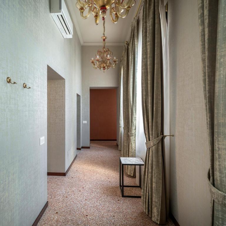 Venice Prestige - Palazzo Moro Noble Floor - Appartamento con 2 Camere da Letto - 1