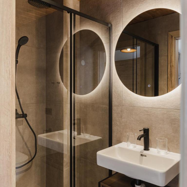 ɅLPILɅ Apartments im Montafon - Berge & Design - Studio-Apartment mit 1 Doppelbett - 15