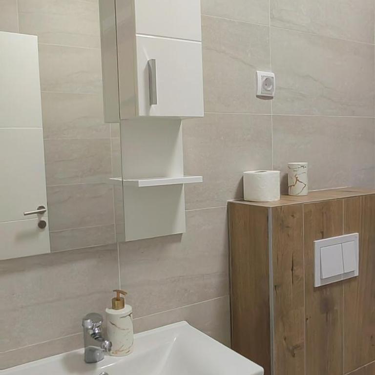 Apartman Heny - Apartman sa 1 Spavaćom Sobom - 16