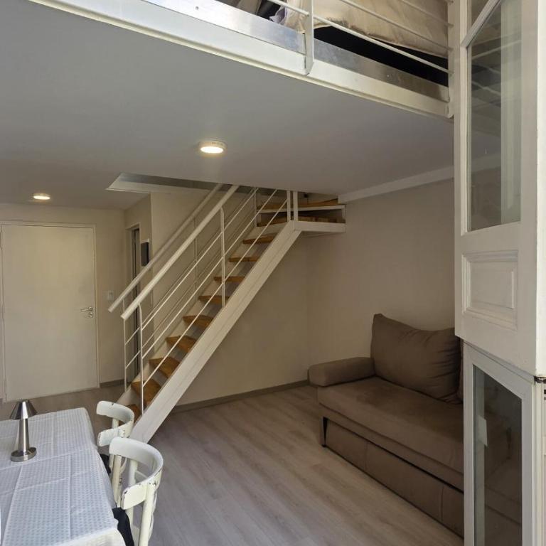 LOFT in Historic Convent with Balcony & Patio View - Apartamento de 2 dormitorios - 3