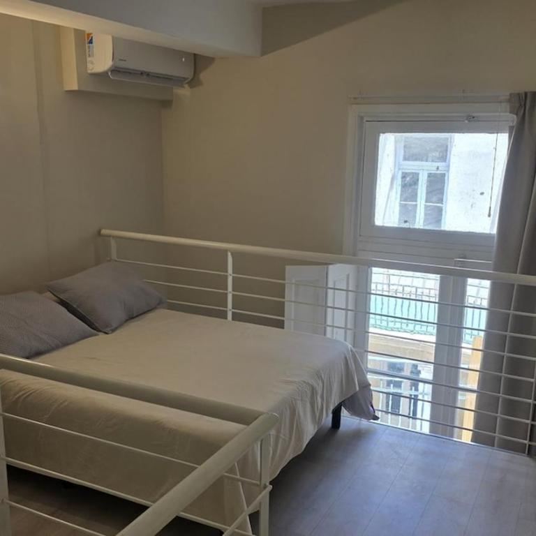 LOFT in Historic Convent with Balcony & Patio View - Apartamento de 2 dormitorios - 11