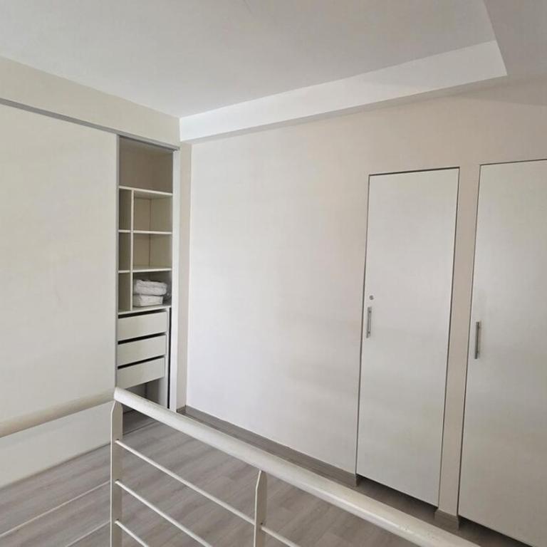 LOFT in Historic Convent with Balcony & Patio View - Apartamento de 2 dormitorios - 12