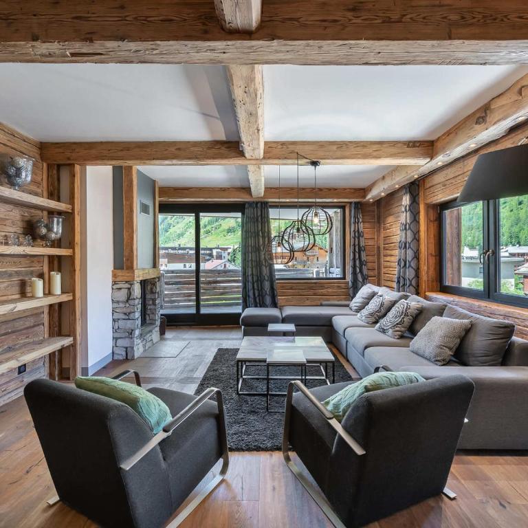Appartement de luxe avec sauna et terrasse au centre de Val d'Isère - Four-Bedroom Apartment - 5