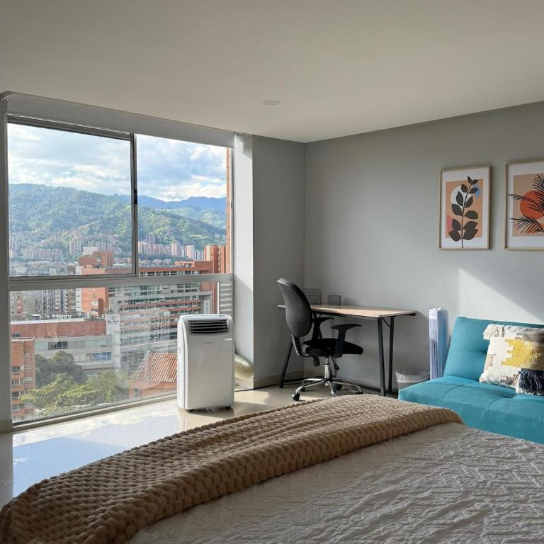 La Frontera Nice Views Loft with AC, El Poblado - One-Bedroom Apartment - 9