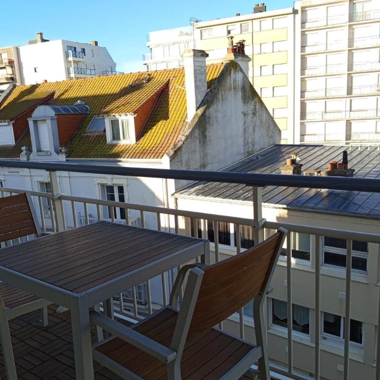 Apartment with balcony near the beach - Apartamento - 3