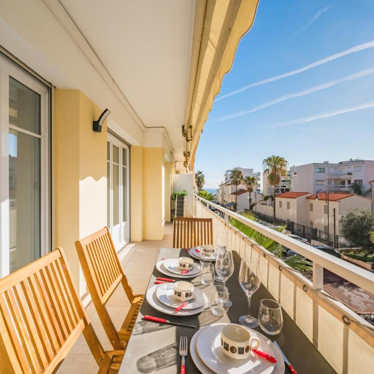 3 pièces rénové en bord de mer - Terrasse - Appartement 2 Chambres - 31