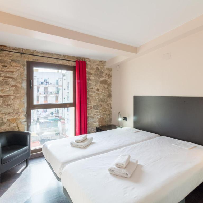 Barnapartments Raval - Two-Bedroom Family Apartment - 10