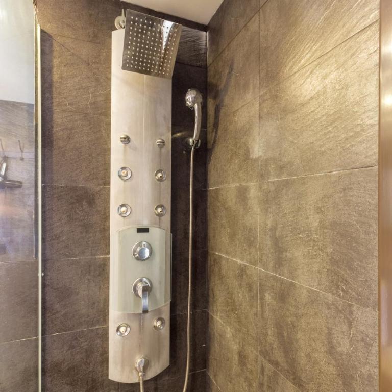 Barnapartments Raval - Two-Bedroom Family Apartment - 9
