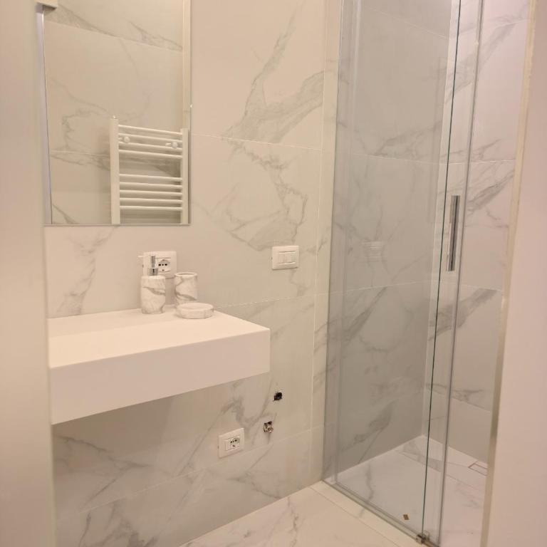 Chic Liberty Flat in Porta Venezia Milan center, Subway 1 min, AC, WiFi - Appartamento con 1 Camera da Letto - 13