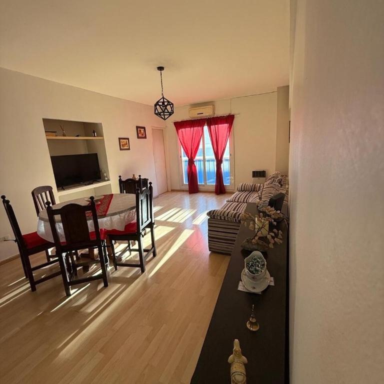 Departamento en Pleno Centro de Neuquén Capital - One-Bedroom Apartment - 9