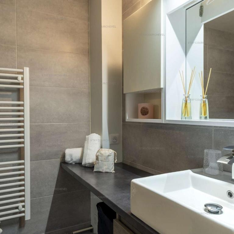 Appartement skis aux pieds pour familles avec balcon et parking - FR-1-864-4 - Apartment - 9