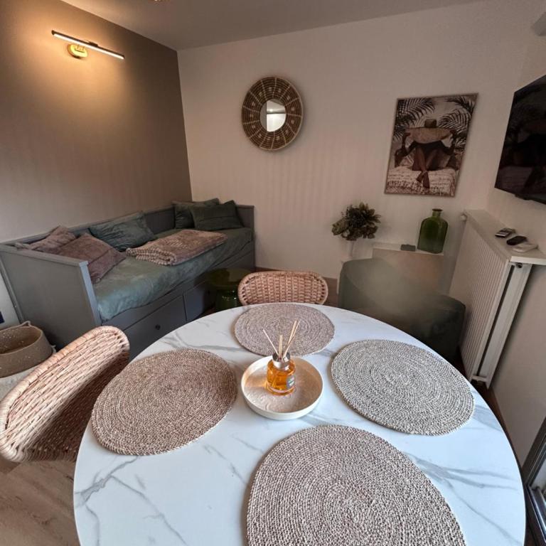 L' instant Bohème T2 1 chambre clim , piscine , parking wifi - Appartamento con 2 Camere da Letto - 25