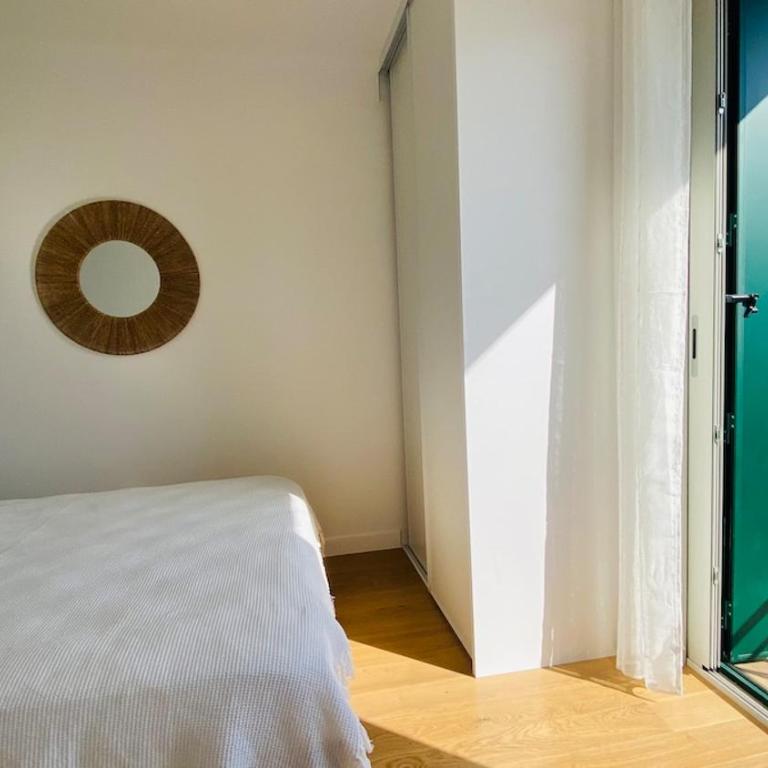 Duplex neuf centre ville, à 5 minutes de la plage! - Five-Bedroom House - 26
