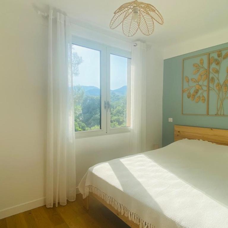 Duplex neuf centre ville, à 5 minutes de la plage! - Five-Bedroom House - 14