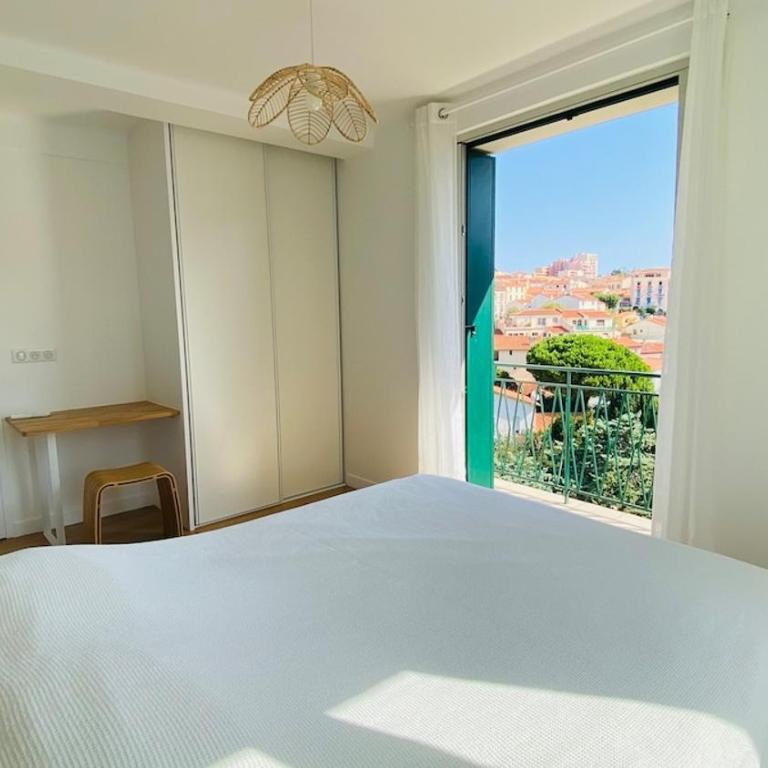 Duplex neuf centre ville, à 5 minutes de la plage! - Five-Bedroom House - 17