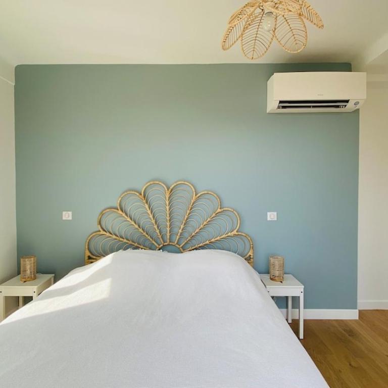 Duplex neuf centre ville, à 5 minutes de la plage! - Five-Bedroom House - 19