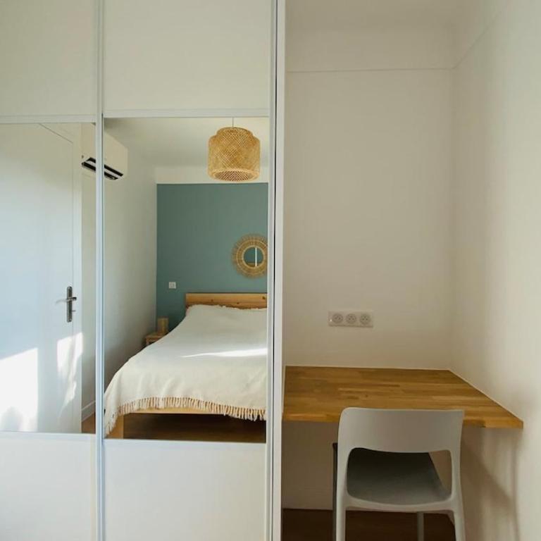 Duplex neuf centre ville, à 5 minutes de la plage! - Five-Bedroom House - 27