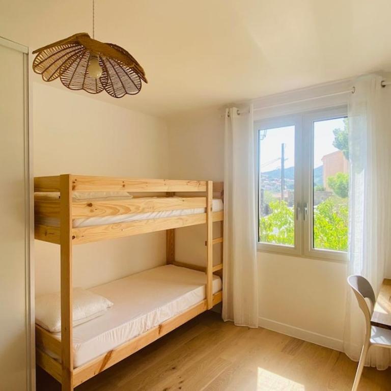 Duplex neuf centre ville, à 5 minutes de la plage! - Five-Bedroom House - 21