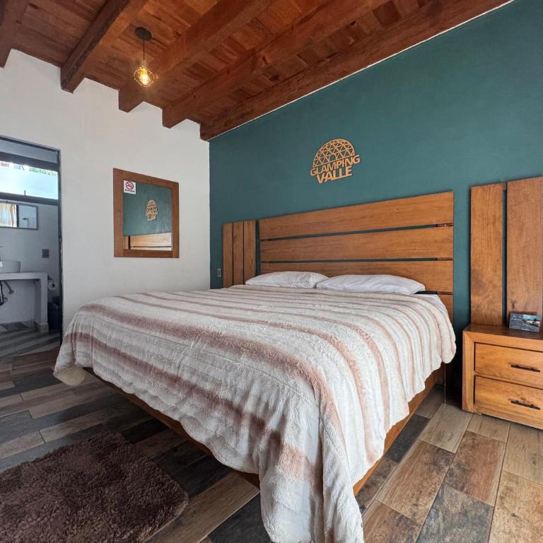 Glamping en Valle de Bravo - Habitación Deluxe - 1 cama grande - 1