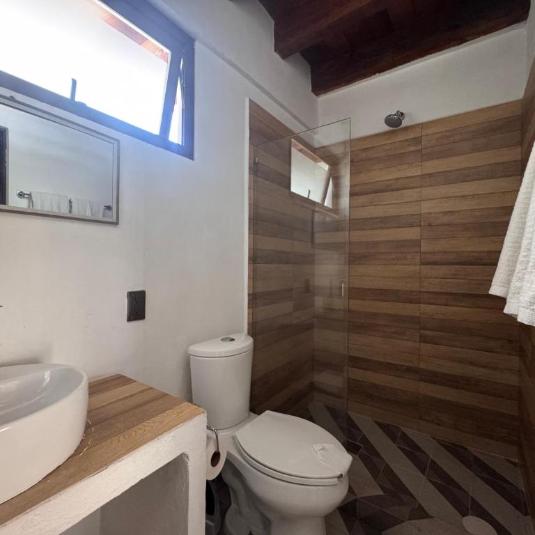 Glamping en Valle de Bravo - Habitación Deluxe - 1 cama grande - 5