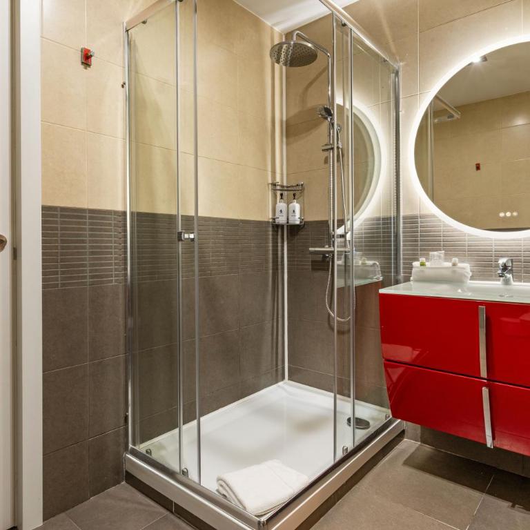 Eixample Pedestrian Gem Balcony Bathtub AC - Apartment - 27
