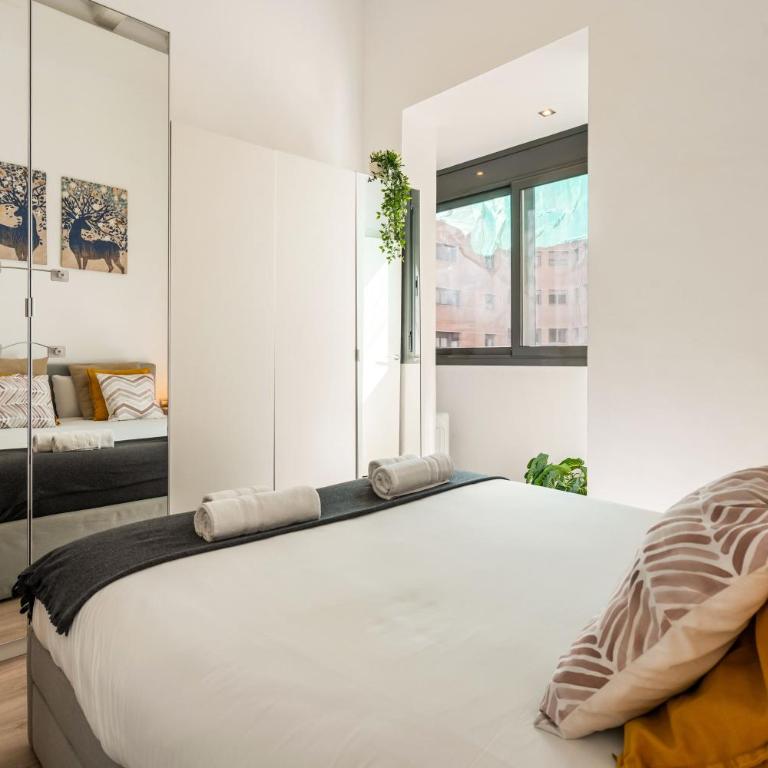 Boutique Apartment in Barcelona Center near Metro Marina & Parc Ciutadella - One-Bedroom Apartment - 32
