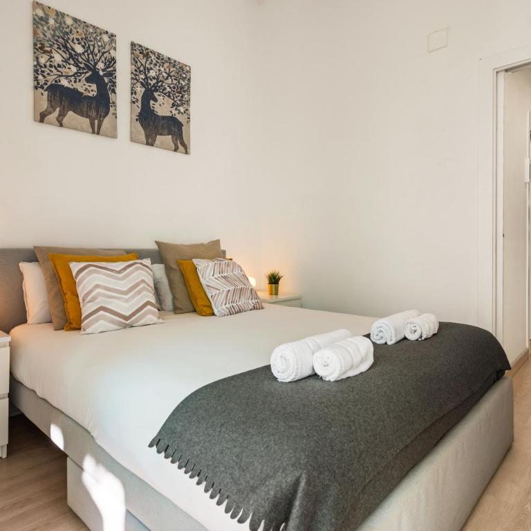 Boutique Apartment in Barcelona Center near Metro Marina & Parc Ciutadella - One-Bedroom Apartment - 28