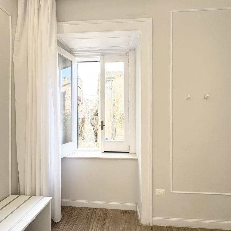 Napoleon - Superior Double Room - 11