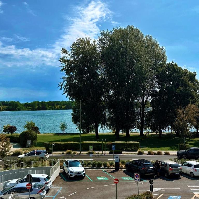 Residenza Bibiena - Lake View - - Camera Deluxe Matrimoniale/Doppia con Letti Singoli con Vista Lago - 5