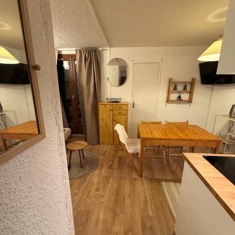Chez Roger T3 Risoul - Appartement 2 Chambres - 4