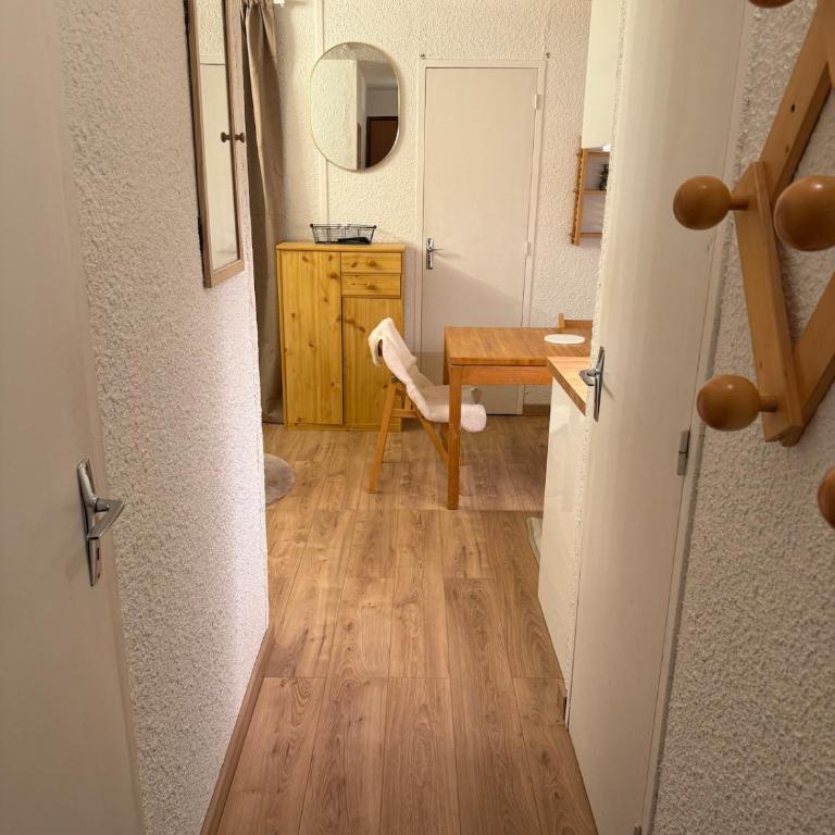 Chez Roger T3 Risoul - Appartement 2 Chambres - 11