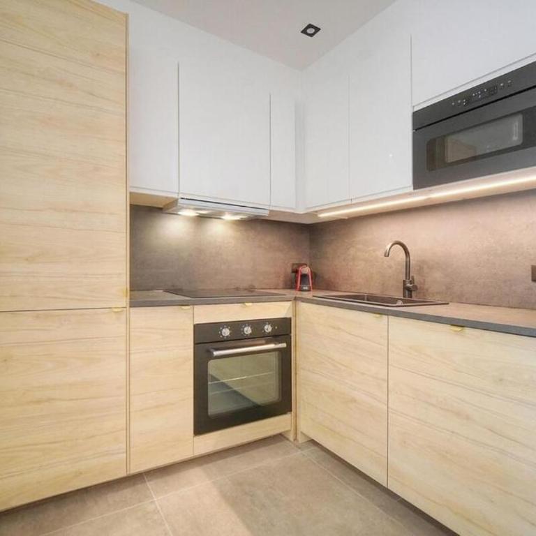 Modern 3BR with Patio, Walk to Beach and Croisette - Appartement 3 Chambres - 3