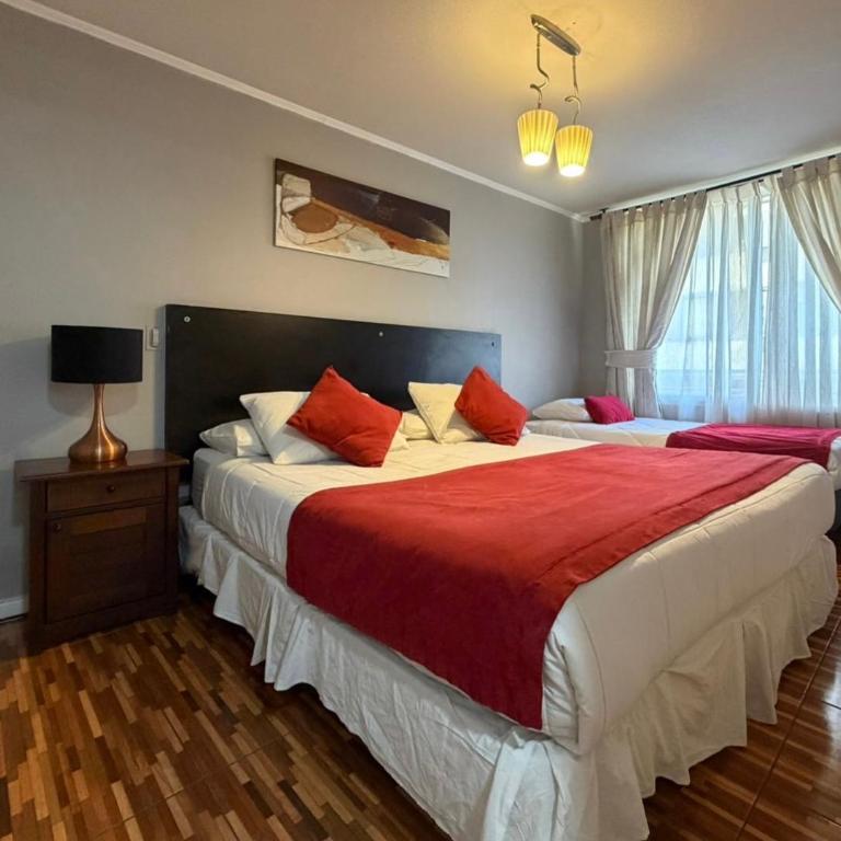 VR Suite Santiago - Quadruple Room with Private Bathroom - 1