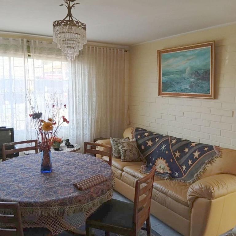 Casa familiar en Viña, acogedora a pasos de todo - Three-Bedroom House - 1