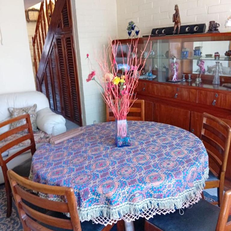 Casa familiar en Viña, acogedora a pasos de todo - Three-Bedroom House - 9
