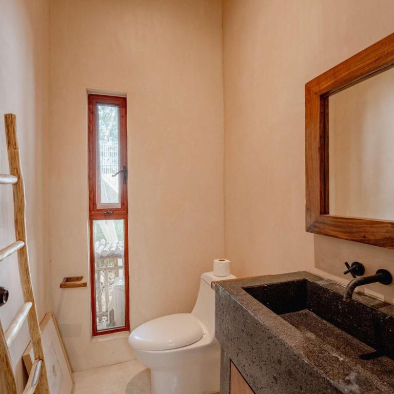 chic 4BR Villa with Private Pool in Holistika Tulum - Villa - 10