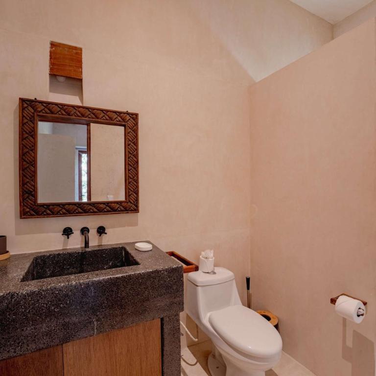 chic 4BR Villa with Private Pool in Holistika Tulum - Villa - 15