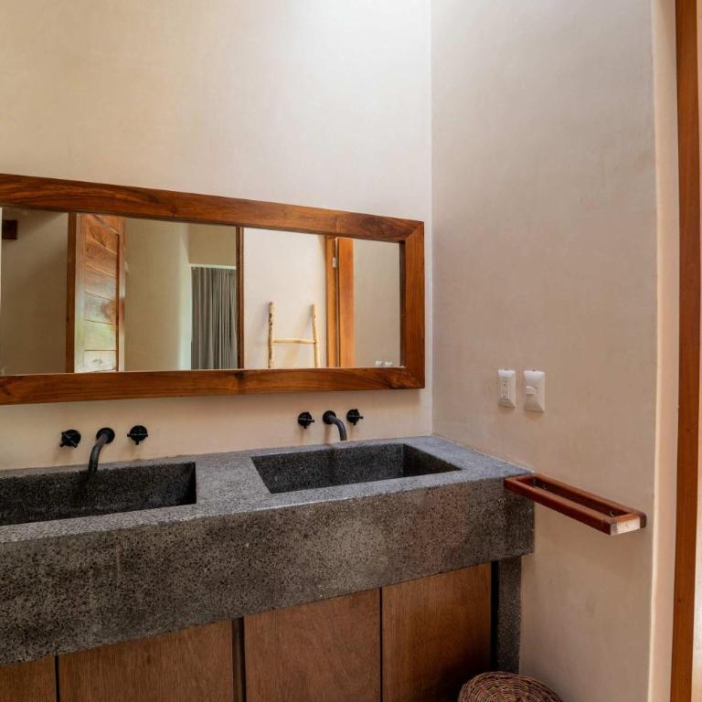 chic 4BR Villa with Private Pool in Holistika Tulum - Villa - 20