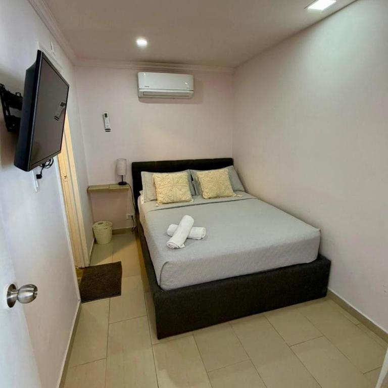 El Laguito, Edificio El Conquistador - Two-Bedroom Superior Apartment - 20