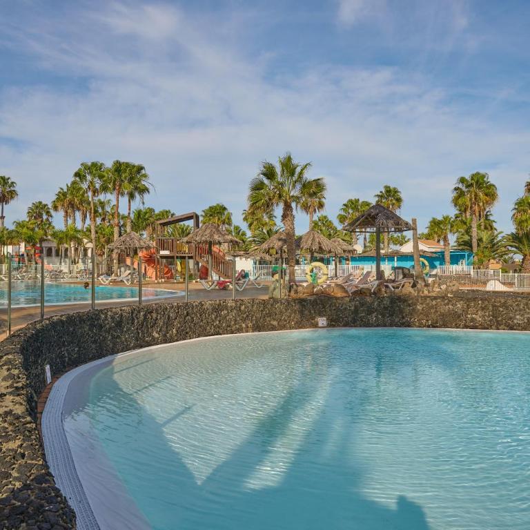 Sunny apartment with terrace in Corralejo - Apartamento de 2 dormitorios con balcón - 20
